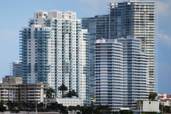 碳達(dá)峰碳中和：我國綠色建筑發(fā)展！(圖1)